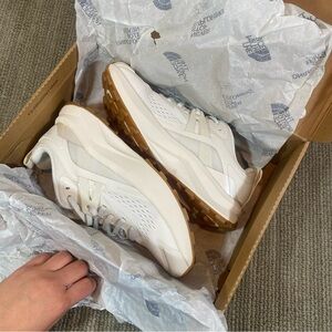 NEW North Face Womens Hypnum Shoes Size 9